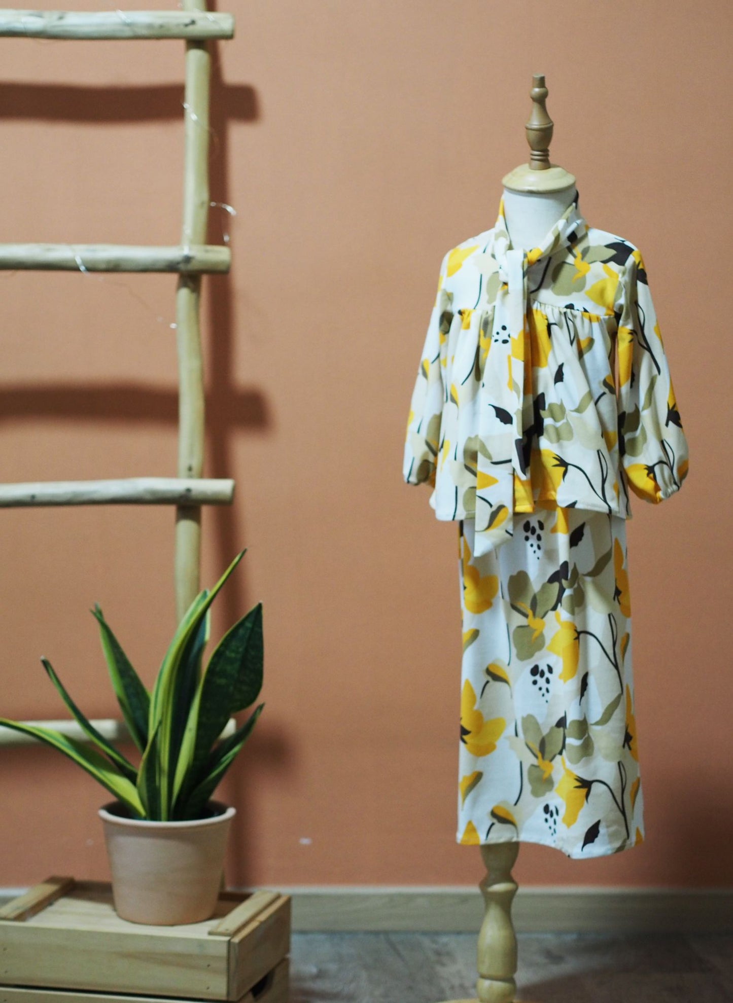 Melor (Printed Yellow)